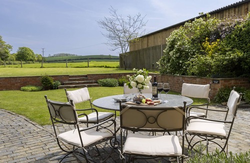 Wickhamford Cottage | Toms End - a beautiful house sleeping 4 guests in 2 bedrooms