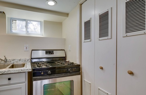 Point Pleasant - Toms River House | Toms River Apartment ~ 5 Mi to Jersey Shore!