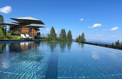 Albeck House | Tomtegl-Bergchalet No.10 mit Privatsauna, Infinitypool, Kamin, Fitnessraum, 1500m Seehöhe