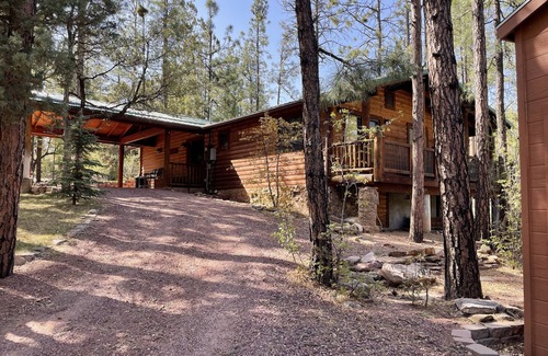 Payson Cabin | Tonto Creek Mountain Cabin - Great Views with Hot Tub and WiFi