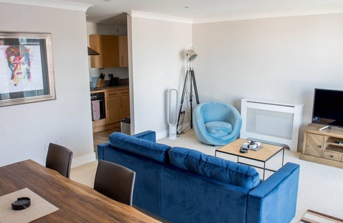 Ipswich Apartment | Toothbrush Apartments - 2 Bed 2 Bath - Anchor Street