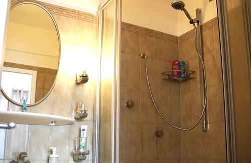 Duesseltal Condo | TOP Apartment Beliebte Lage in Düsseldorf