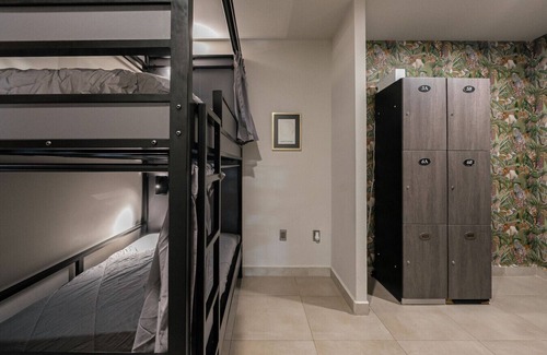 Benito Juarez House | Top Bed | Shared Room Men