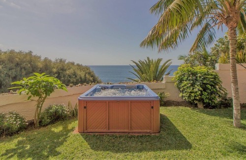 Los Realejos Villa | Top Coastal House with amazing Seaviews