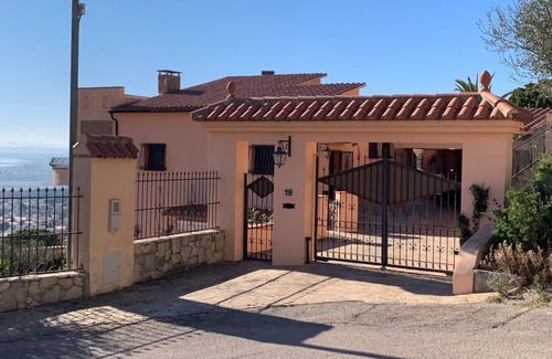 El Mas Fumats Apartment | Top flat with every comfort for 1-2 persons, private pool, fibre optic internet