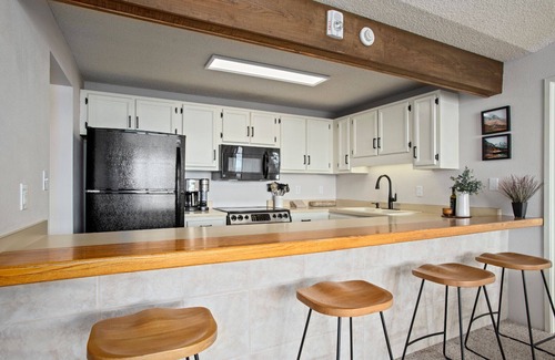 Steamboat Springs Condo | Top Floor Condo w/Patio & Amazing Ski Area Views - Pool, Hot Tub, Sauna, Ski In/Out
