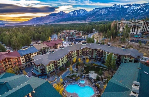 Mammoth Lakes Condo | Top Floor Grand Sierra Village Lodge 1BR Exquisitely.