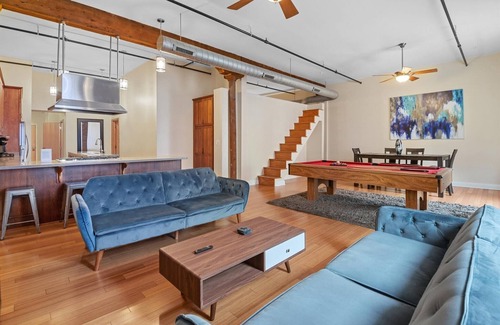 Wholesale District Apartment | Top Floor Loft in Downtown Indianapolis!