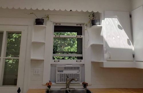 Monkland Village Condo | Top Floor of Elegant Duplex