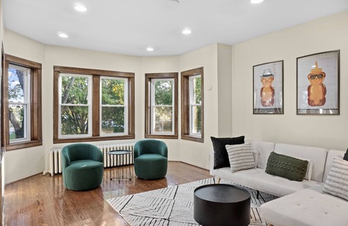Chicago Apartment | Top Floor Portage Park Lookout