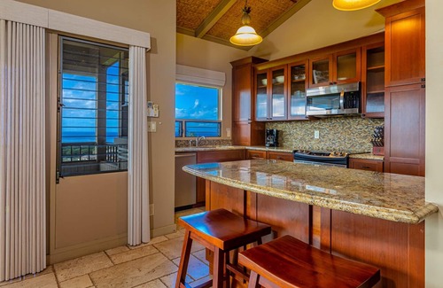 Wailea Condo | Top Floor Remodel! Ocean and Fairway Views Ekolu 908