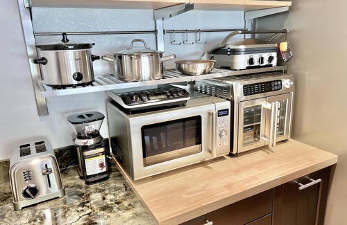 Downtown Historic District Condo | TOP FLORIDA's Earnhardt Loft - Fall Special: 30% off for stays until 11/30/20205