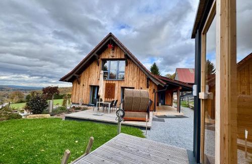Berggieshubel Apartment | TOP moderne FeWo - Alpakahof zum Himmelreich, traumhafte Lage, Terrasse mit Weitblick, kostenfreier Parkplatz, Nähe Kurklinik, optional Sauna