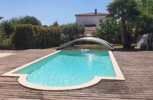 Greasque House | Top of recent villa. Very nice services.