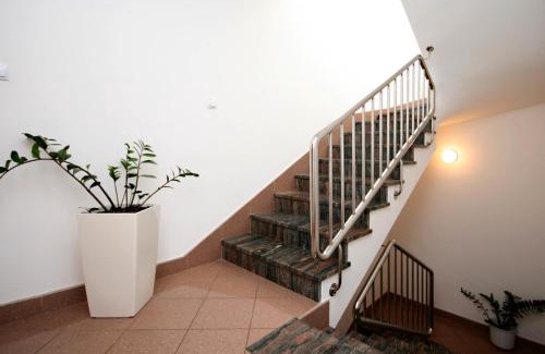 Meterize Apartment | Top Of The City