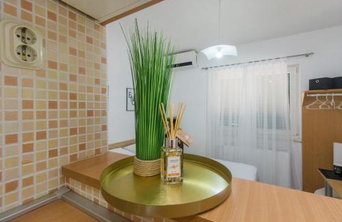 Meterize Apartment | Top Of The City