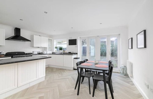 Whittington House | Top of the Hill