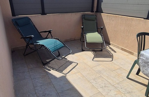 La Crau House | Top of villa in charming Provencal village
