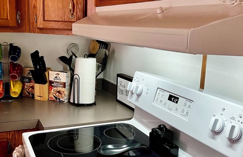 East Thermopolis House | ❤Top VRBO, A+ Stay, Hunters & Fishing, Cozy Nights, Pets, Amenity-Rich