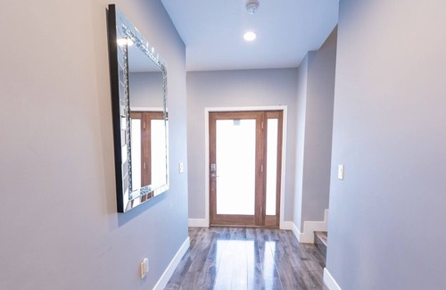 Canoga Park House | Topanga Cabana L.A. City Modern Pool