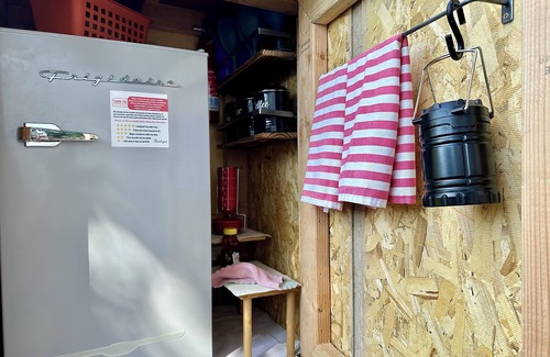 Topanga RV Rental | TOPANGA DREAMING GLAMPING TENT