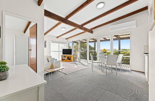 Kianga House | Toppeto Sea View Beach House - 56 Sunset Boulevard, Kianga