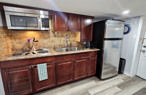 Briar Hill - Belgravia Apartment | Toronto Comfy & Central Perfect Studio Stay