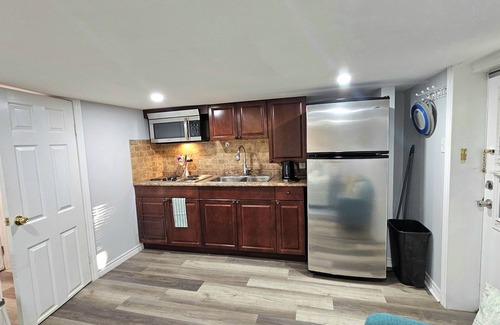 Briar Hill - Belgravia Apartment | Toronto Comfy & Central Perfect Studio Stay