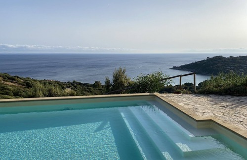 Villaggio delle Mimose Villa | Torre delle Stelle, private sea view villa - sunny aspect and large pool - sleep
