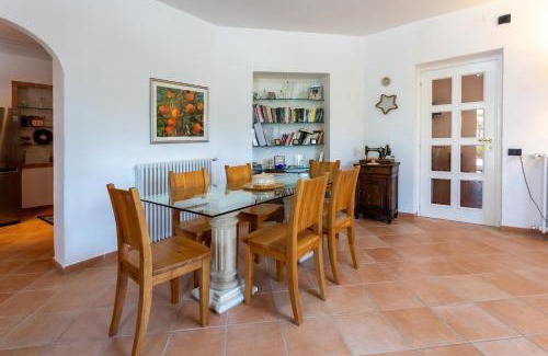 Acciano Apartment | TorrediLuna - MoonTower Free Parking & Pool