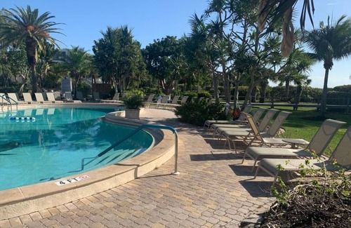 Sanibel Condo | Tortuga Beach Club - Stunning Ocenview - 2-bedroom condo in Sanibel