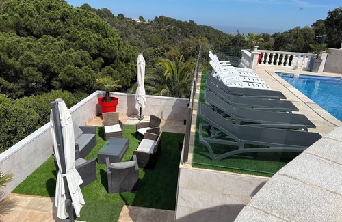 Canyelles Villa | Tossa, exceptional villa, 2 apartments, private heated pool, sea view, air-conditioned