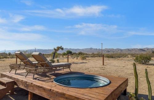 Joshua Tree House | Total Serenity Cowboy Pool Fire Pit Views