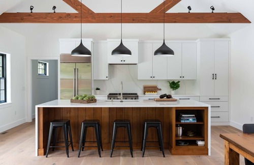 Dennis House | Totally Renovated Antique with a Pool - Sleeps 10