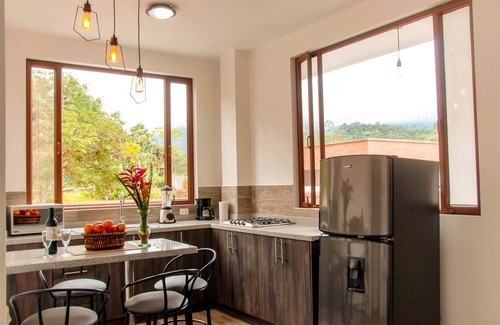 Mindo House | Toucan Platinum Suites Aparthotel