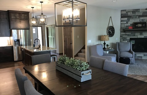 McGregor House | Tower Pines Lake House