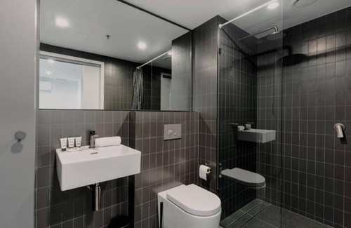 Belconnen Apartment | Town Centre Cozy 2 Bed 1 Bath with Free Parking