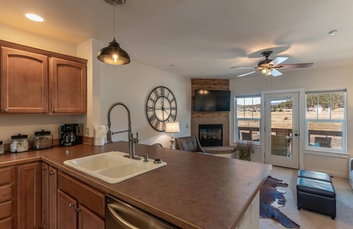Pagosa Springs House | Town Home On The River. A/C. Views. Fish. Hot Springs. Walk To Town .