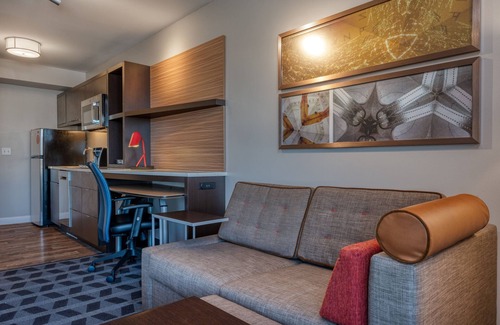 West Newton Hotel | TownePlace Suites by Marriott Indianapolis Airport