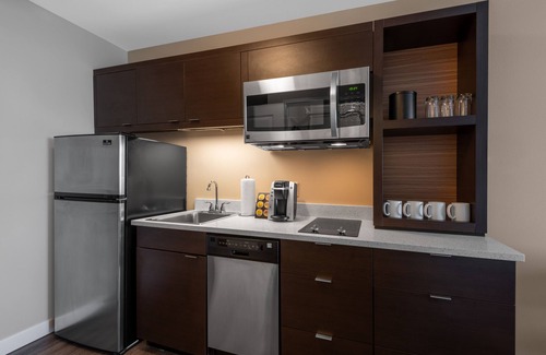 West Newton Hotel | TownePlace Suites by Marriott Indianapolis Airport