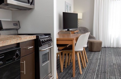 Erie Hotel | TownePlace Suites Erie