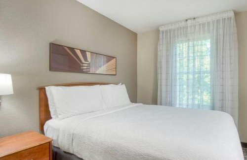 Cary Hotel | TownePlace Suites Raleigh Cary/Weston Parkway