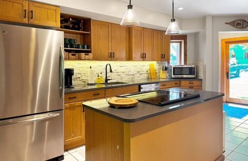 Inlet House | Townhome J2 - 4th Lake