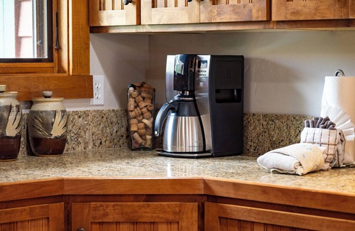 Bear Crossing House | Townhome near slopes w/hot tub & views