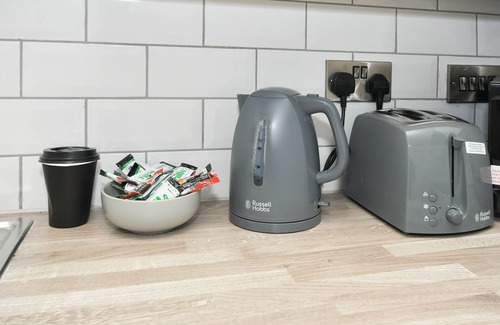 Crewe House | Townhouse@ 147 Westminster -Double room-Ensuite