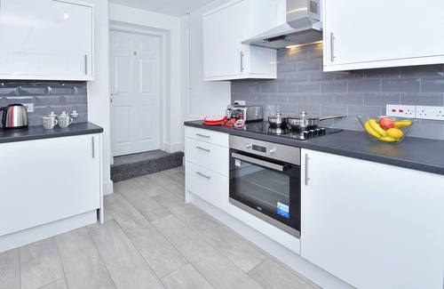 Stoke-on-Trent House | Townhouse @ 543 London Road Stoke