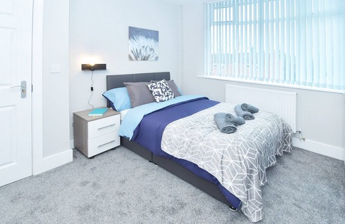 Stoke-on-Trent House | Townhouse @ 543 London Road Stoke