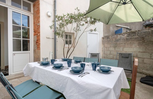 Pornic Ski Chalet | Townhouse for 7 in the upper town