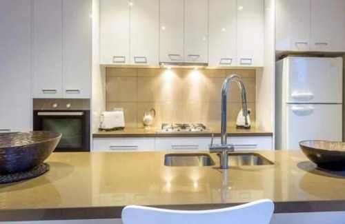 Barwon Heads House | Townhouse on Hitchcock Ave with FREE NBN WiFi