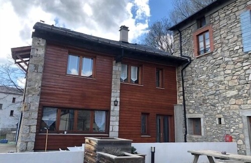 Font-Romeu-Odeillo-Via House | Très Agréable Maison Tout Confort Avec Jardin Dans le Village Dodeillo